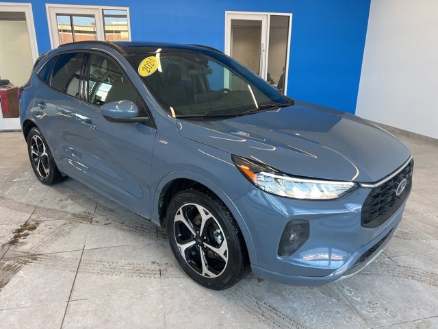 Used 2024 Ford Escape ST-Line Select w/ Tech Pack #2 image 3