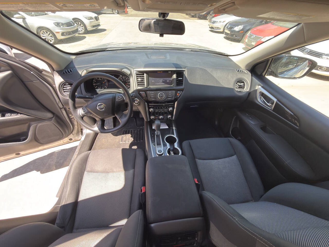 Used 2017 Nissan Pathfinder S AWD/4WD image 31