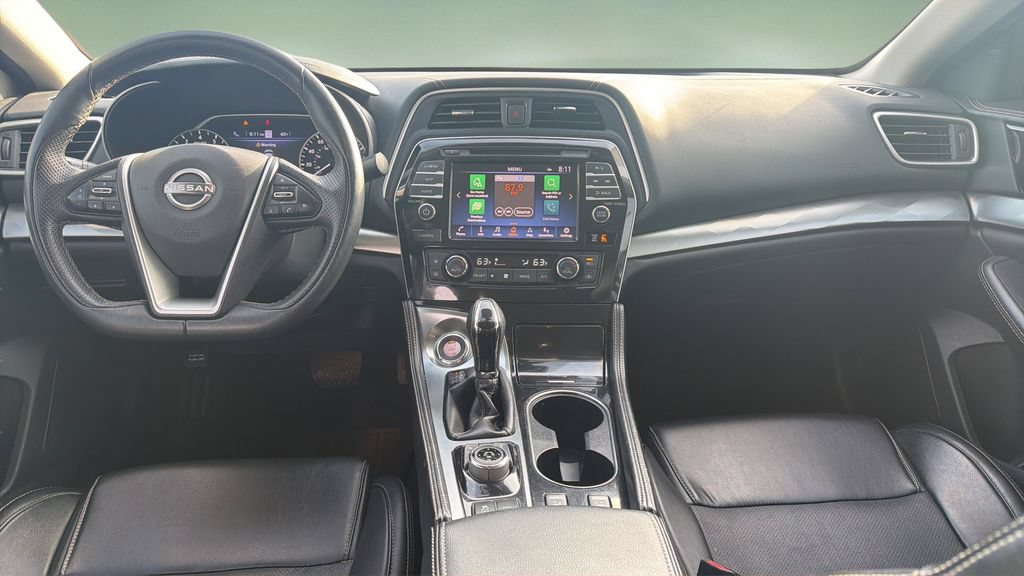 Used 2023 Nissan Maxima SV w/ Floor Mat Group FWD image 9
