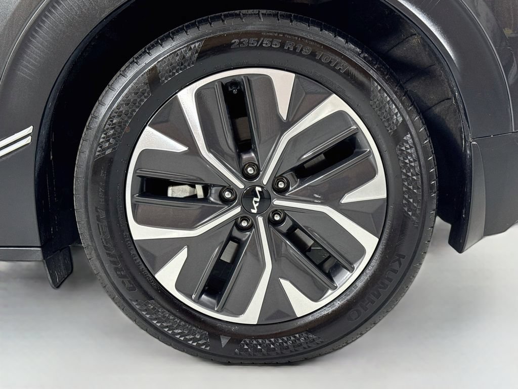 Used 2024 Kia EV6 Light RWD image 8