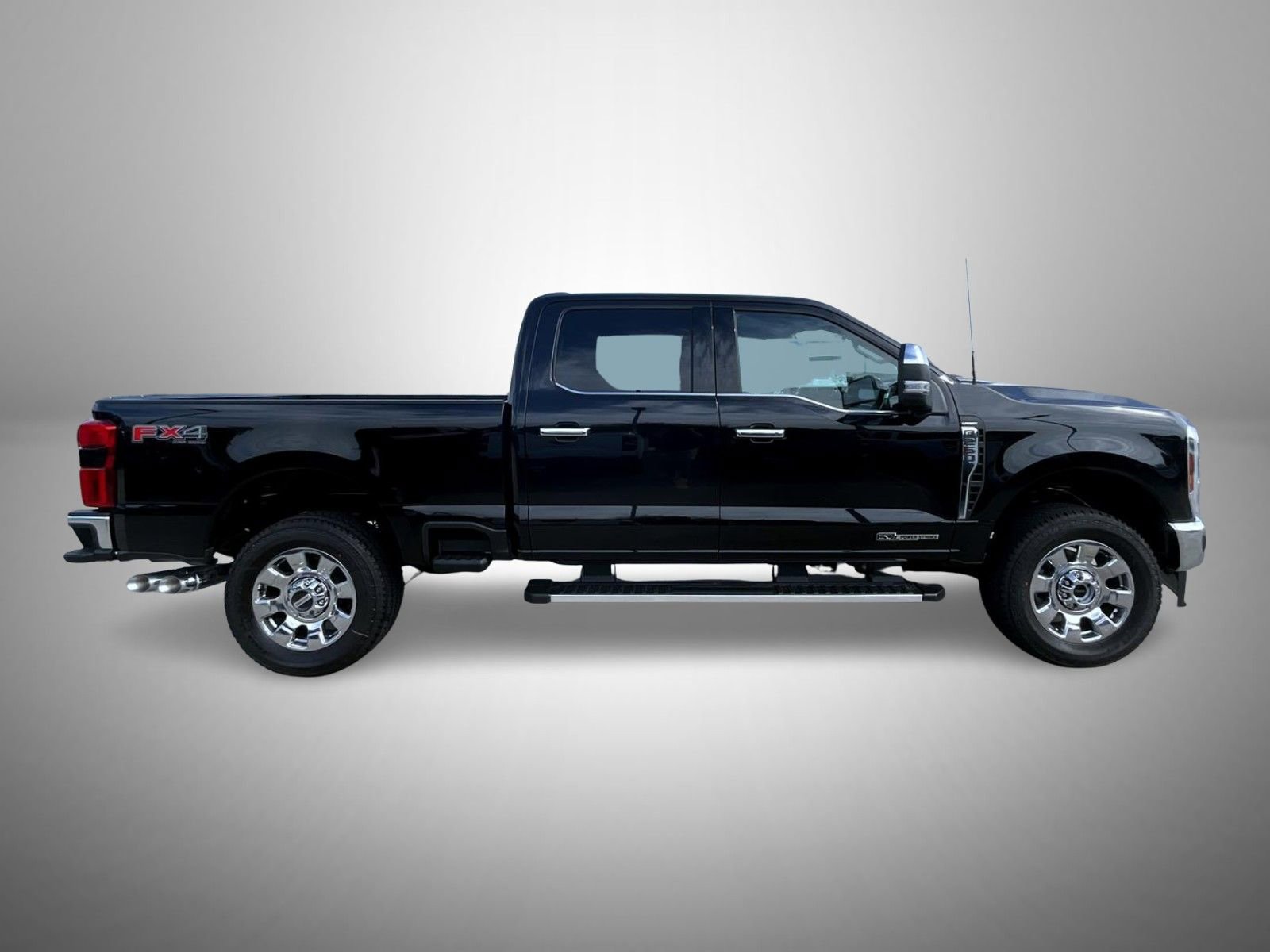 New 2025 Ford F250 Lariat w/ Chrome Package image 4