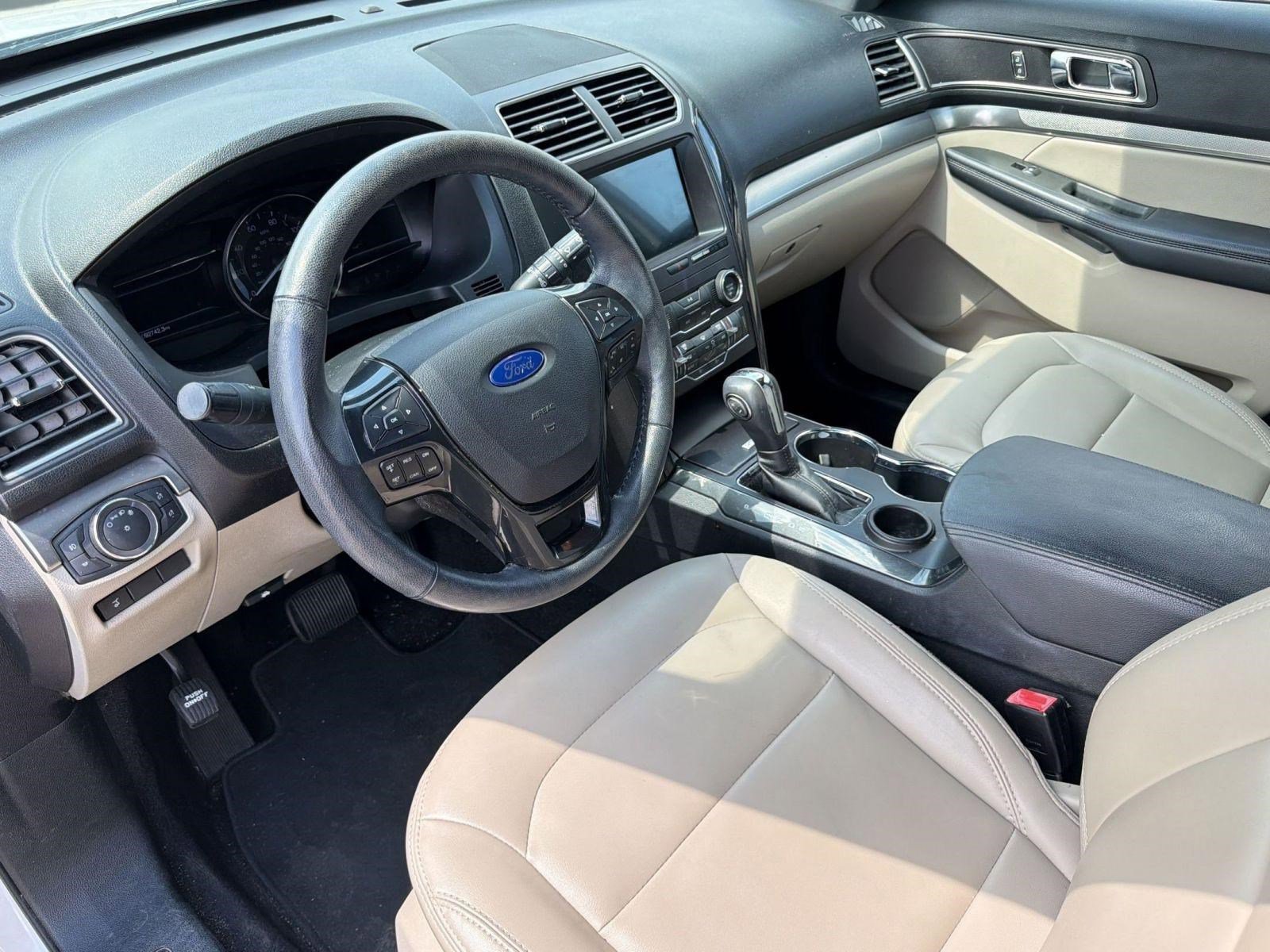 Used 2019 Ford Explorer XLT w/ Equipment Group 202A FWD image 4
