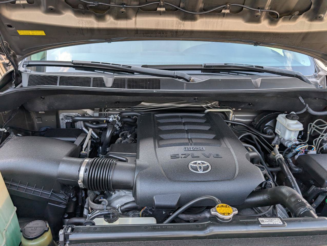 Used 2014 Toyota Sequoia Platinum AWD/4WD image 31