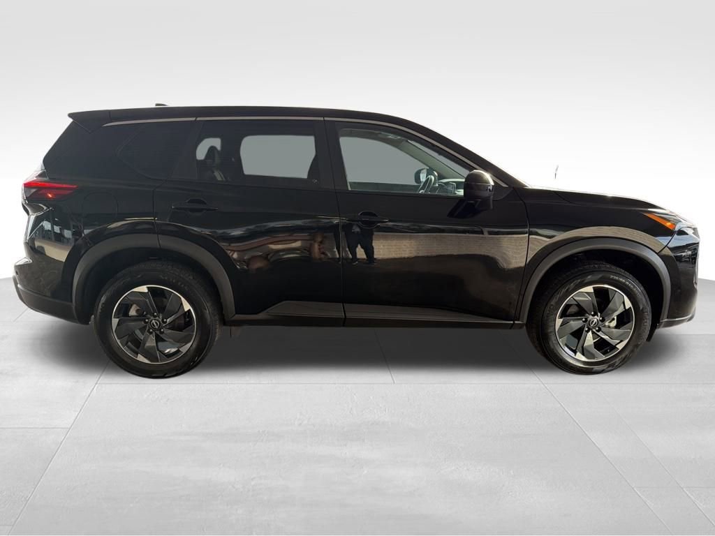 Used 2024 Nissan Rogue SV image 6