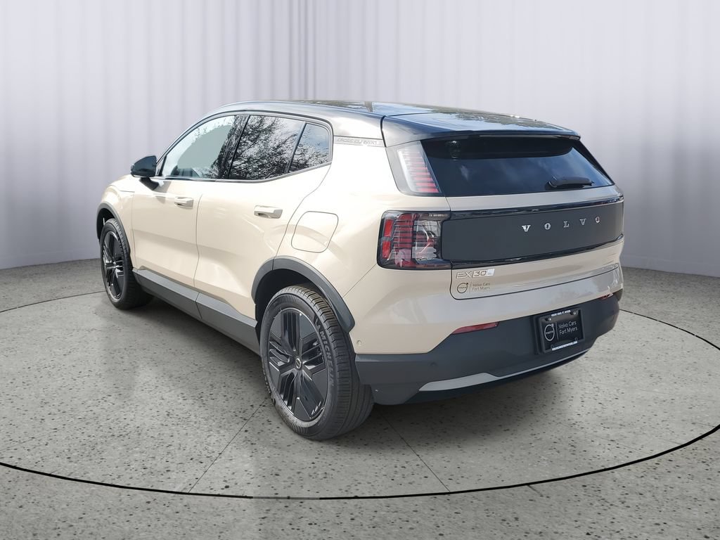 New 2026 Volvo EX30 Cross Country Ultra AWD/4WD image 2