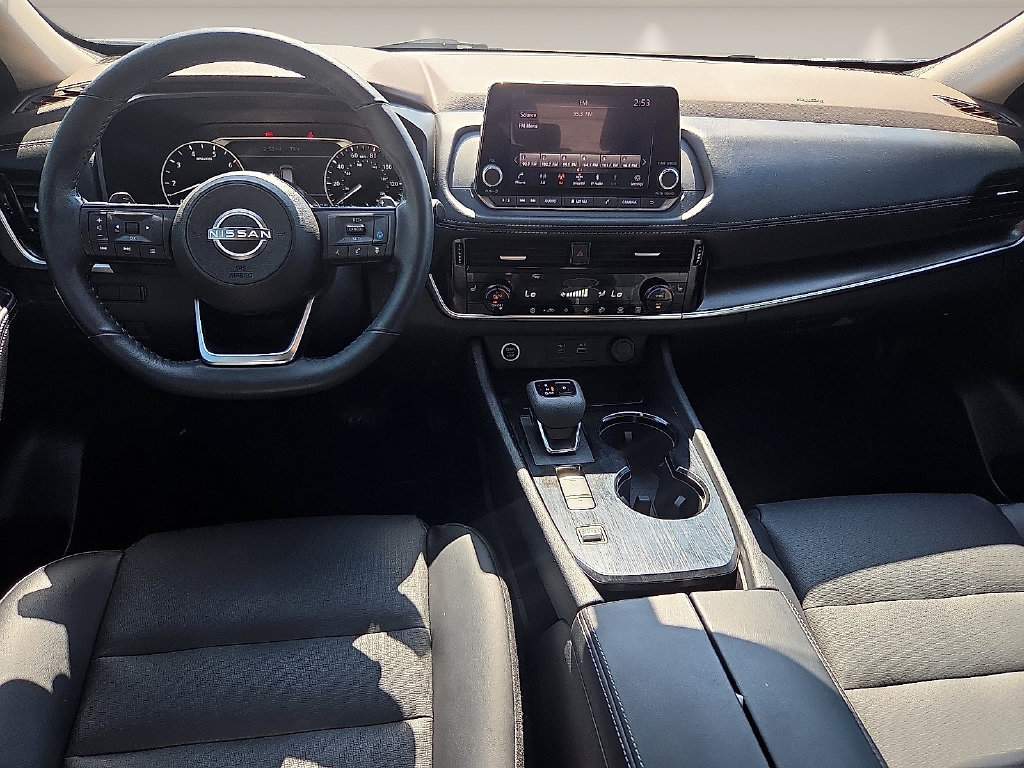 Used 2022 Nissan Rogue SV w/ SV Premium Package FWD image 12