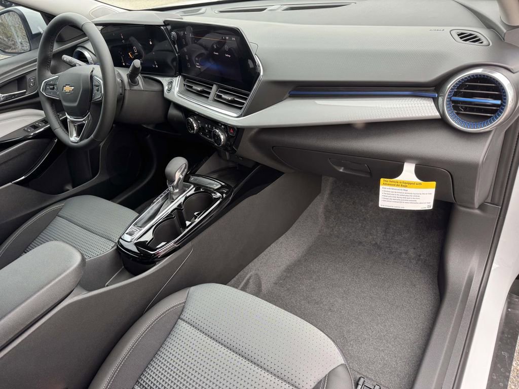 New 2026 Chevrolet Trax LT w/ Sunroof Package image 11
