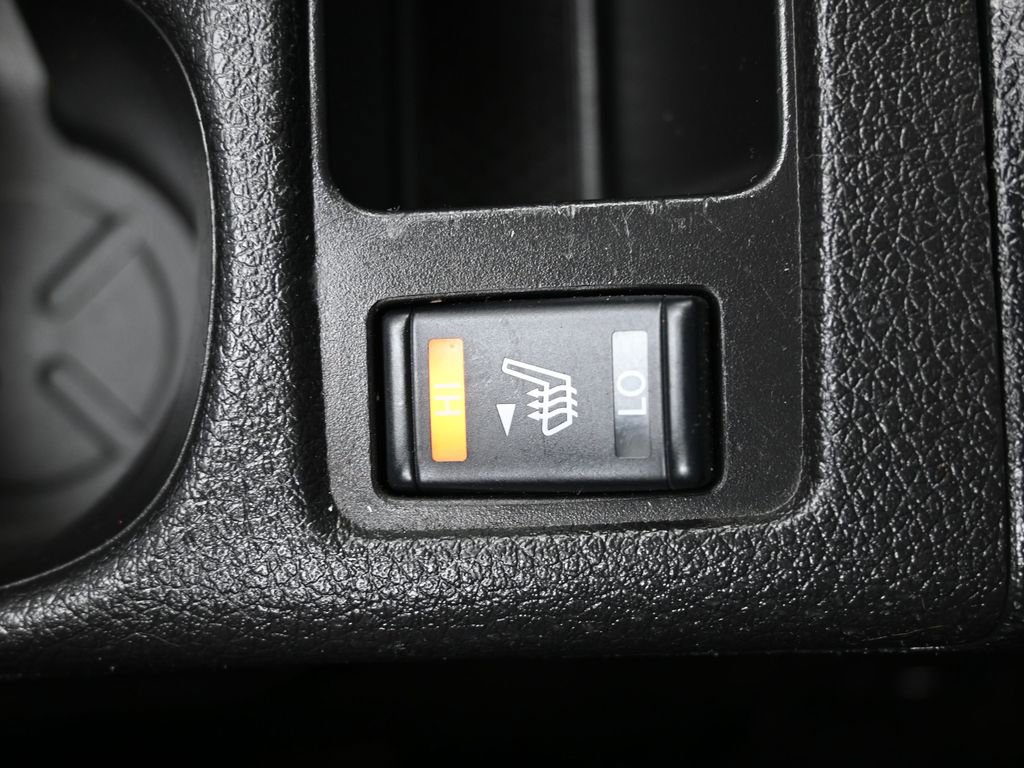 Used 2022 Nissan Rogue Sport SL image 29