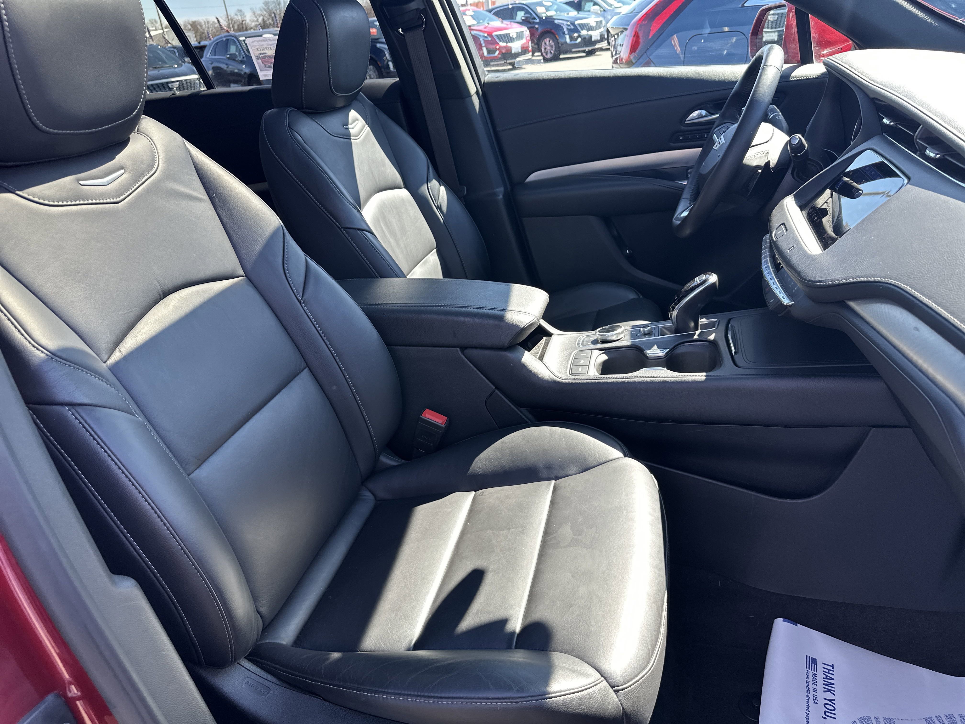 Used 2020 Cadillac XT4 Premium Luxury w/ Cold Weather Package image 13