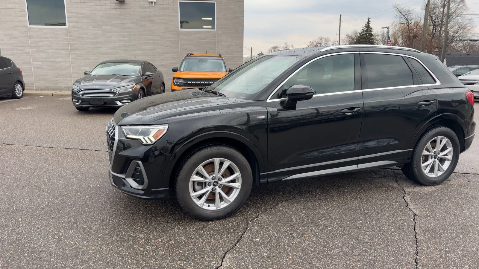Used 2021 Audi Q3 2.0T Premium Plus w/ Premium Plus Package AWD/4WD image 5