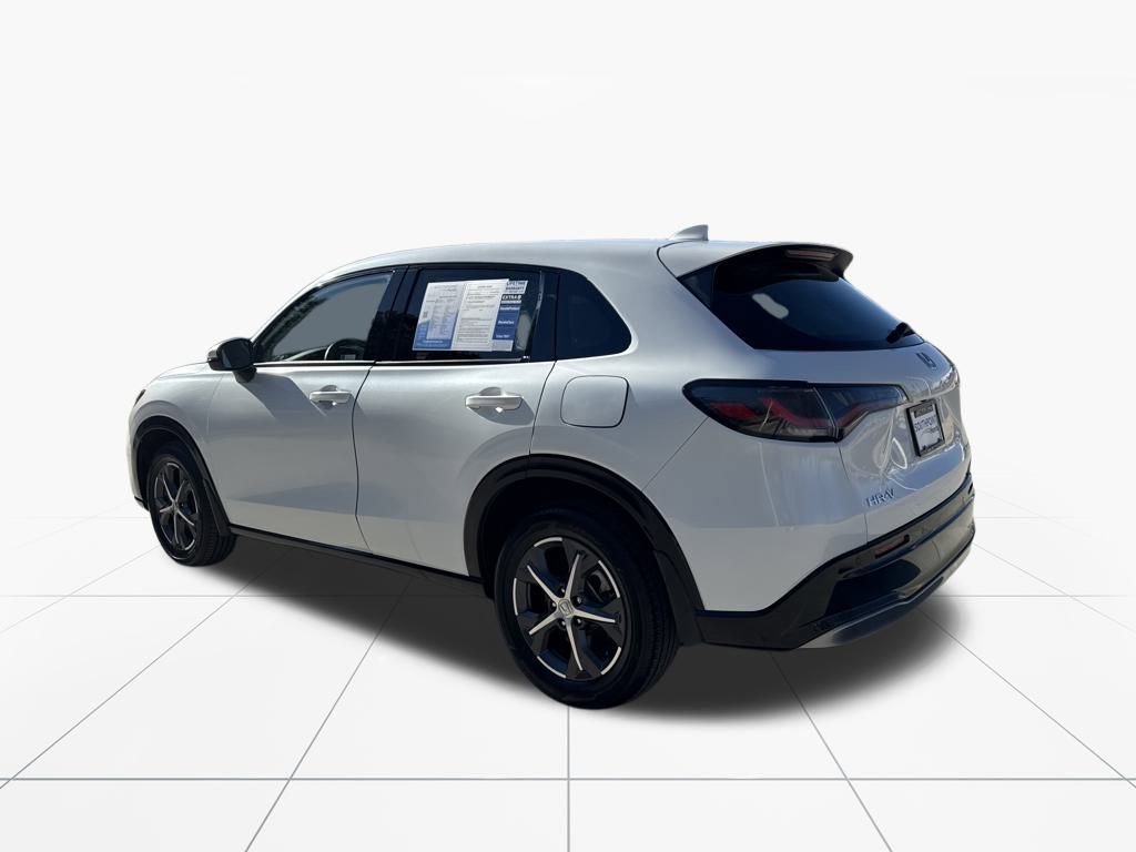 Used 2023 Honda HR-V EX-L image 6