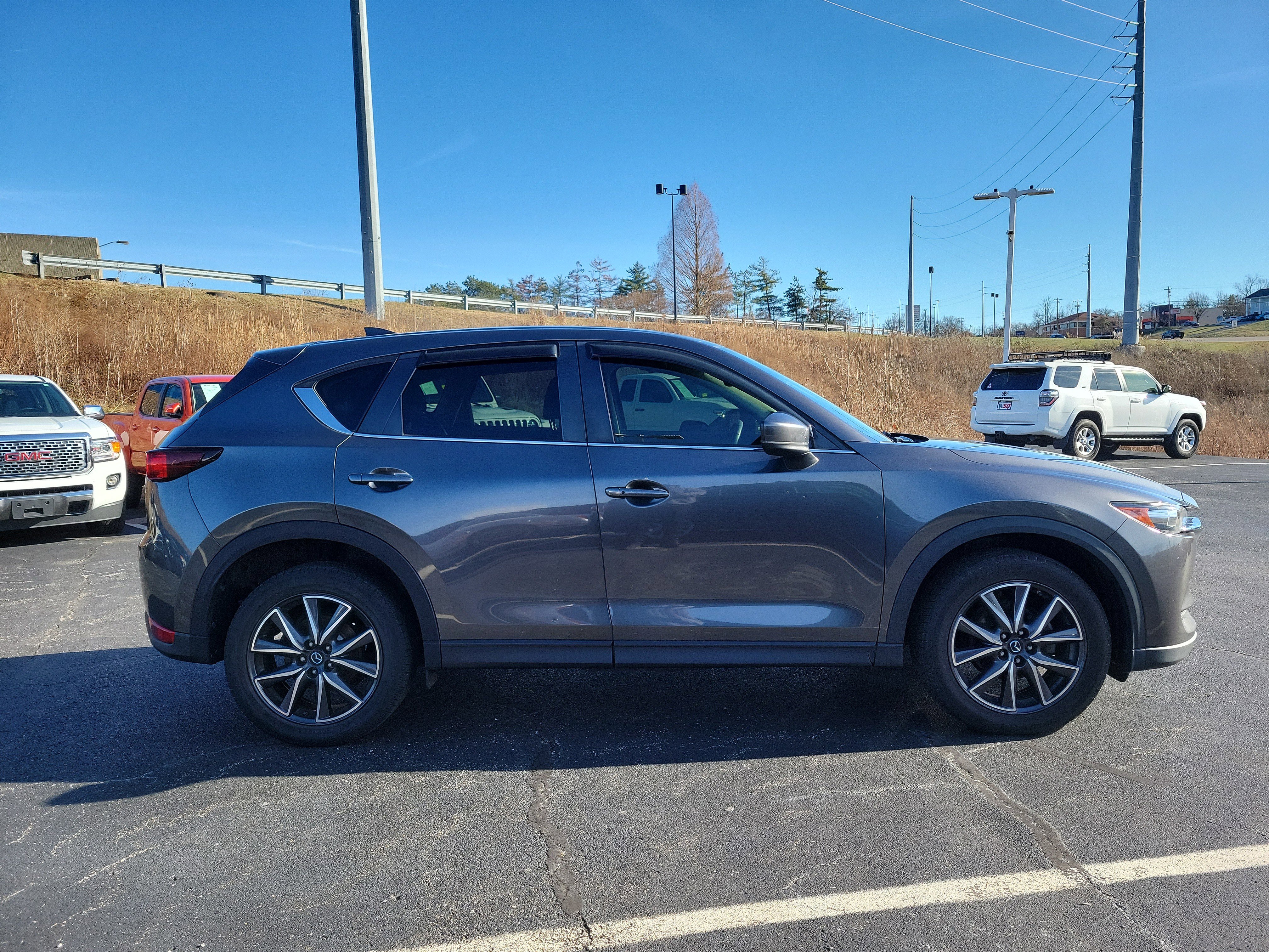 Used 2018 MAZDA CX-5 Touring w/ Preferred Equipment Package image 3