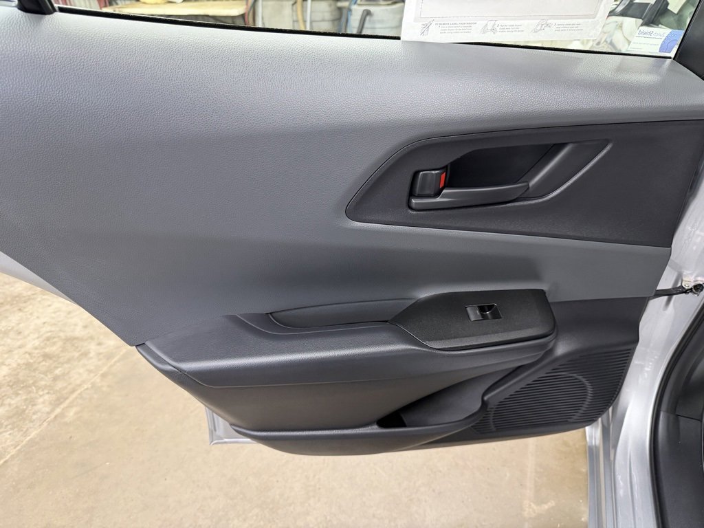 Used 2023 Toyota Prius LE image 25