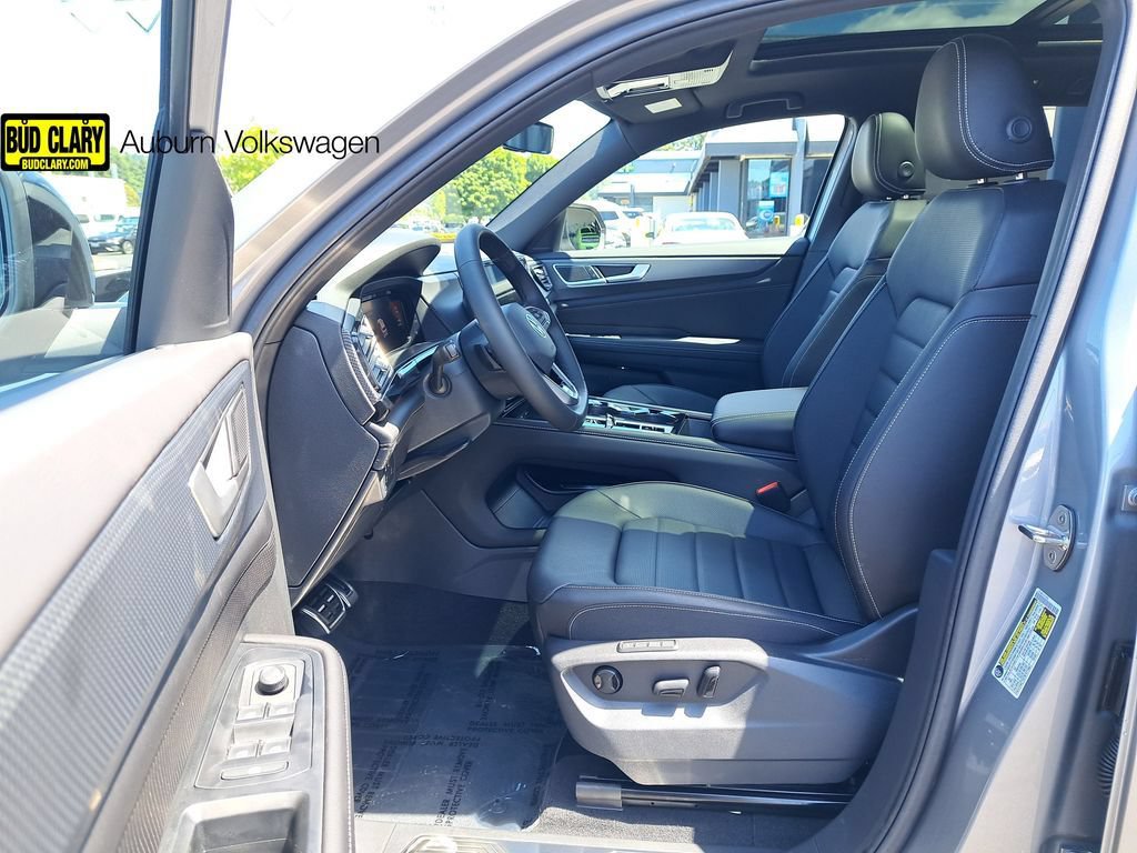 New 2026 Volkswagen Atlas Cross Sport SEL R-Line AWD/4WD image 25
