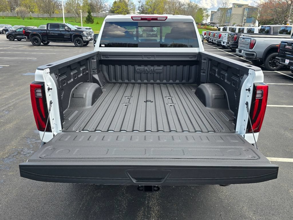 New 2026 GMC Sierra 2500 SLT w/ SLT Premium Package AWD/4WD image 28