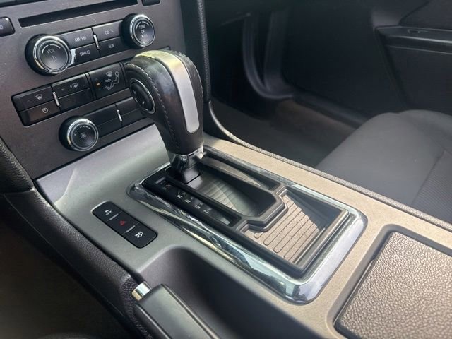 Used 2014 Ford Mustang Convertible RWD image 23