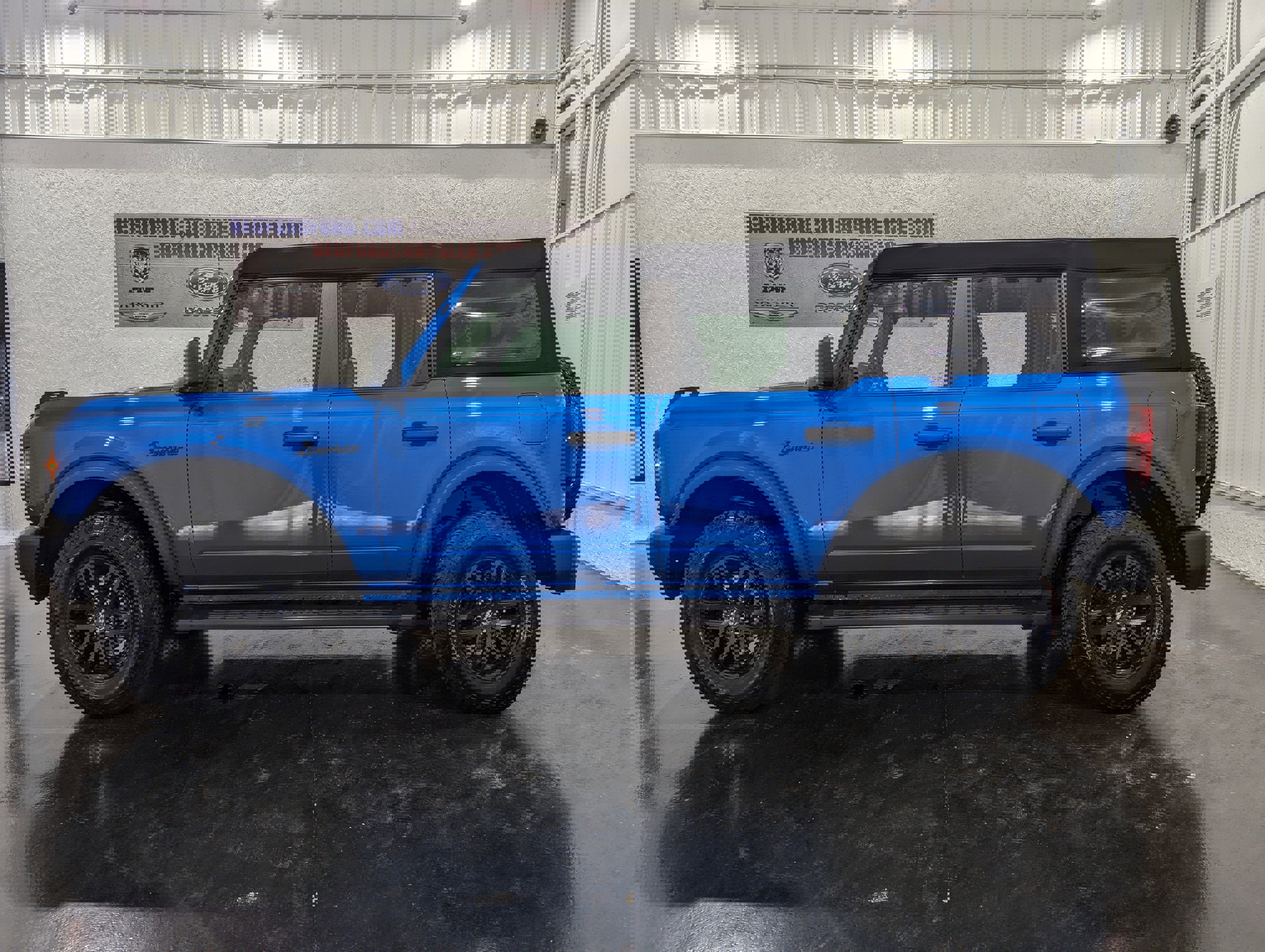 Used 2023 Ford Bronco 4-Door image 2