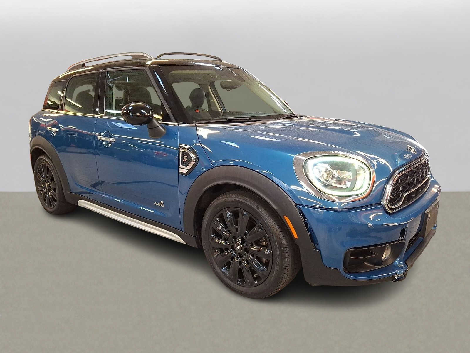 Used 2019 MINI Cooper Countryman S w/ Signature Upholstery Package AWD/4WD image 3