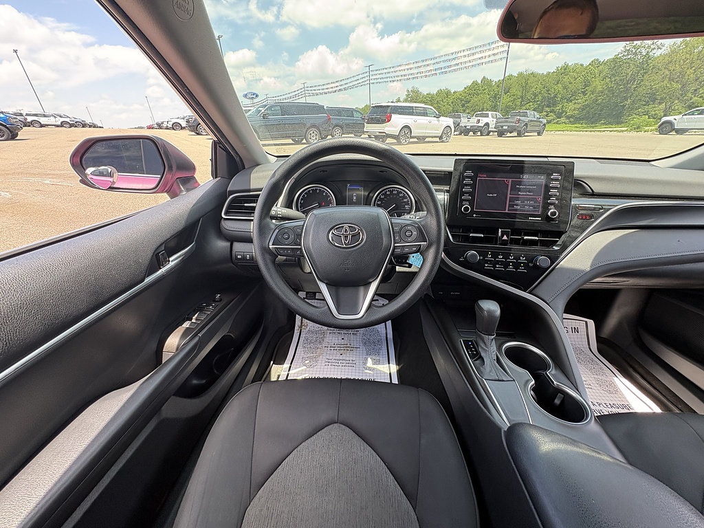 Used 2021 Toyota Camry LE FWD image 22