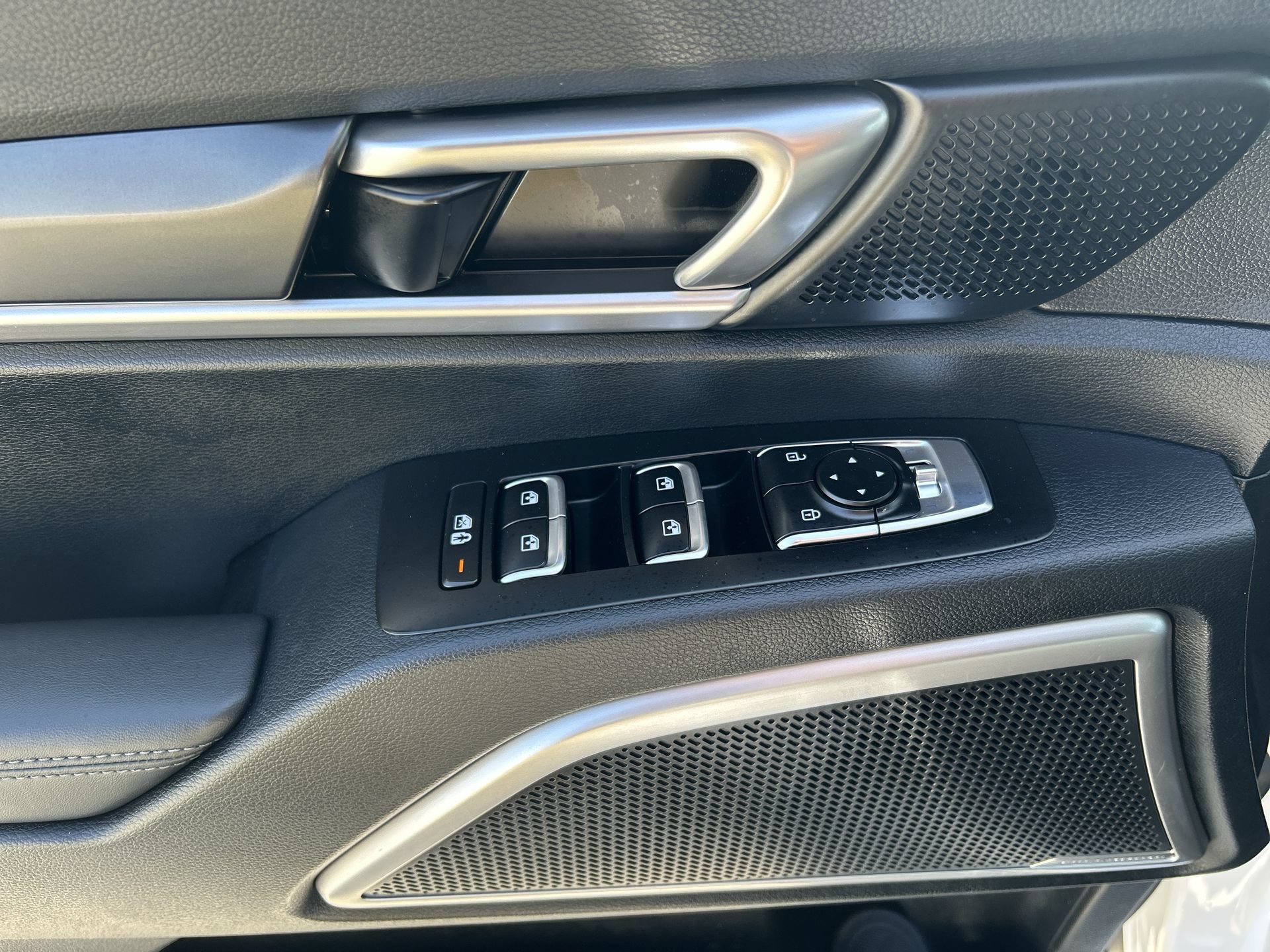 Used 2024 Kia Telluride S w/ S Sunroof Package FWD image 15
