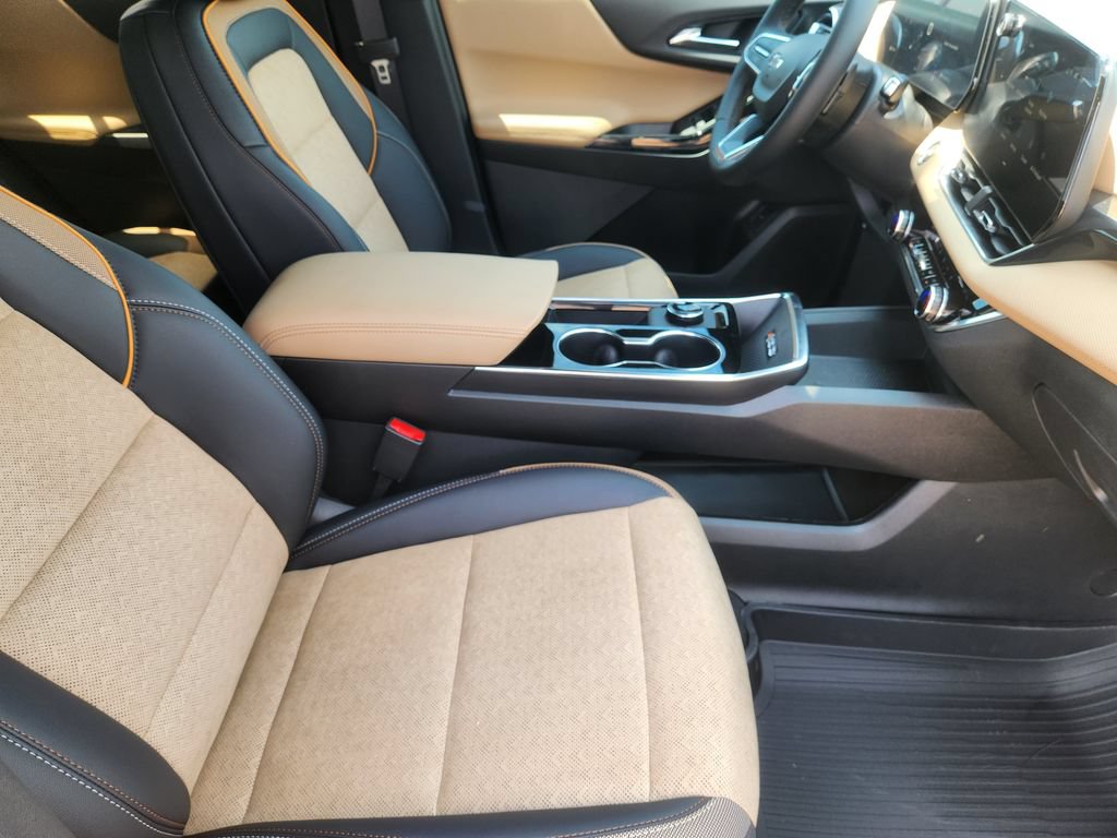 New 2027 Chevrolet Equinox RS w/ Convenience Package III FWD image 10