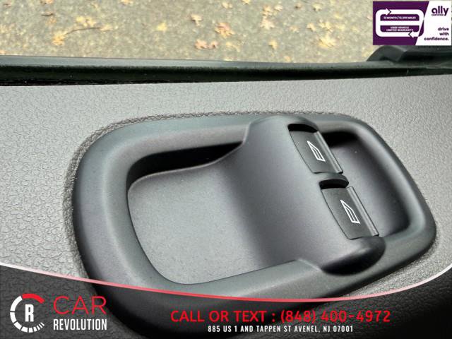 Used 2023 Ford Transit 350 XLT image 39