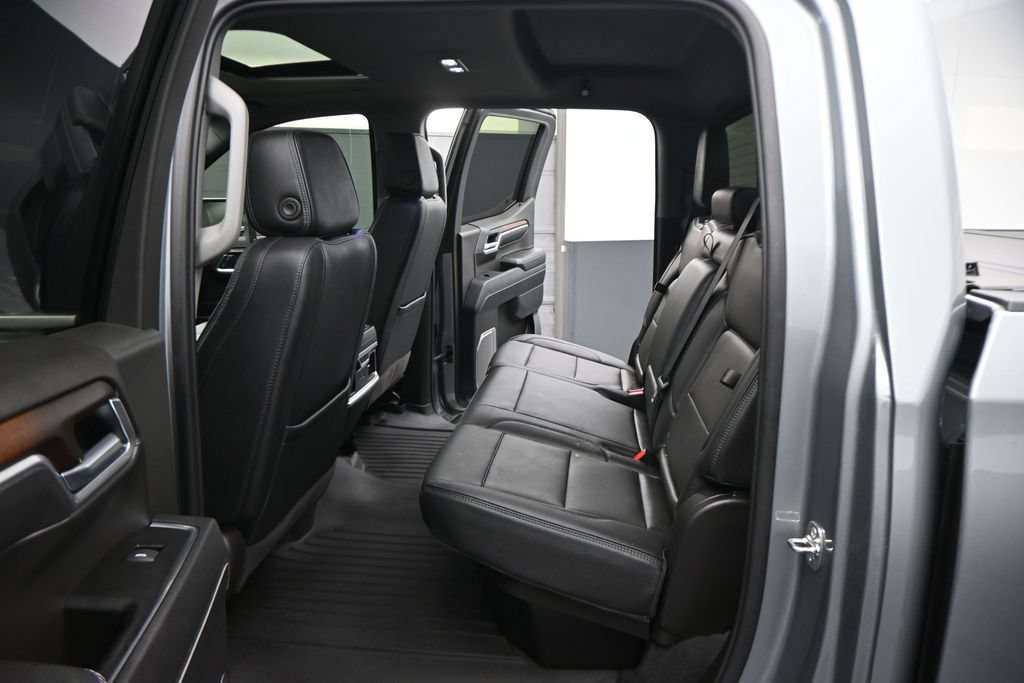 Used 2026 GMC Sierra 1500 Denali AWD/4WD image 4