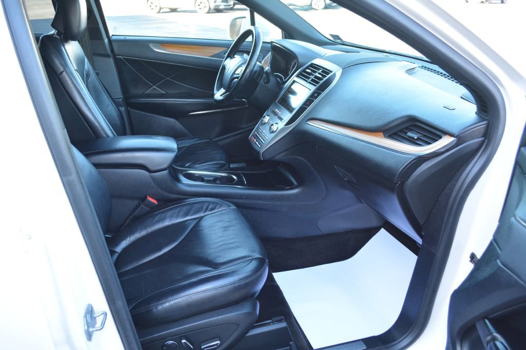 Used 2019 Lincoln MKC Select w/ Select Plus Package AWD/4WD image 8