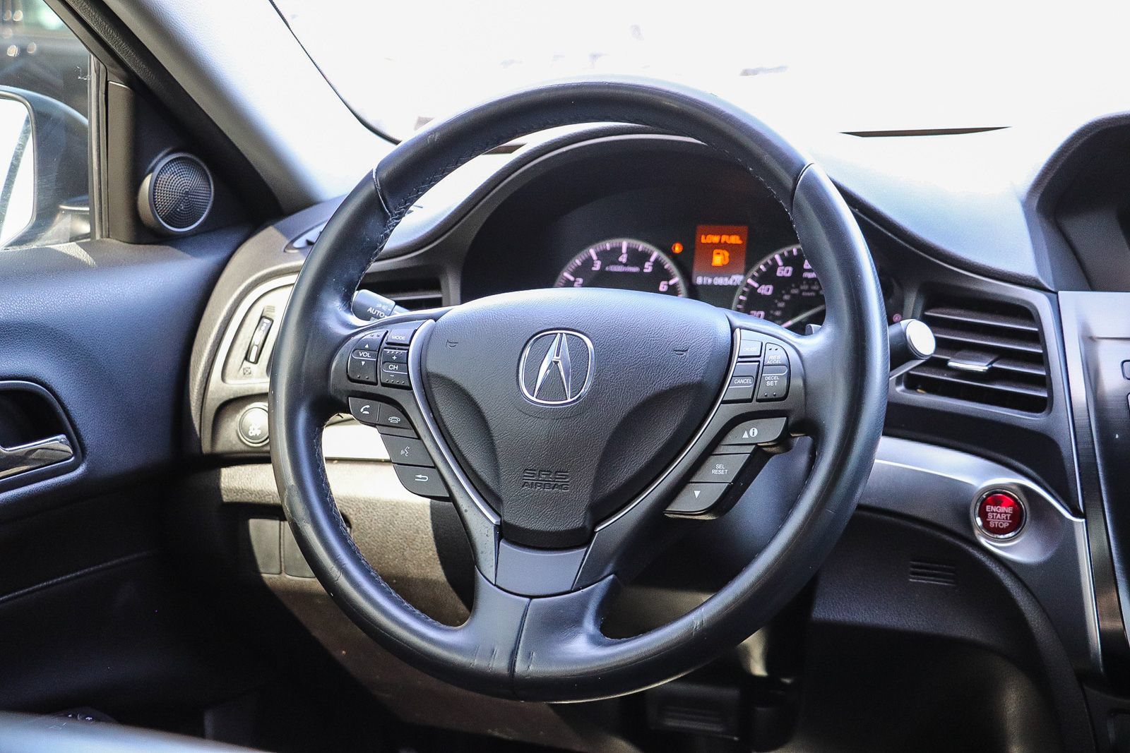 Used 2018 Acura ILX w/ AcuraWatch Plus Package FWD image 16