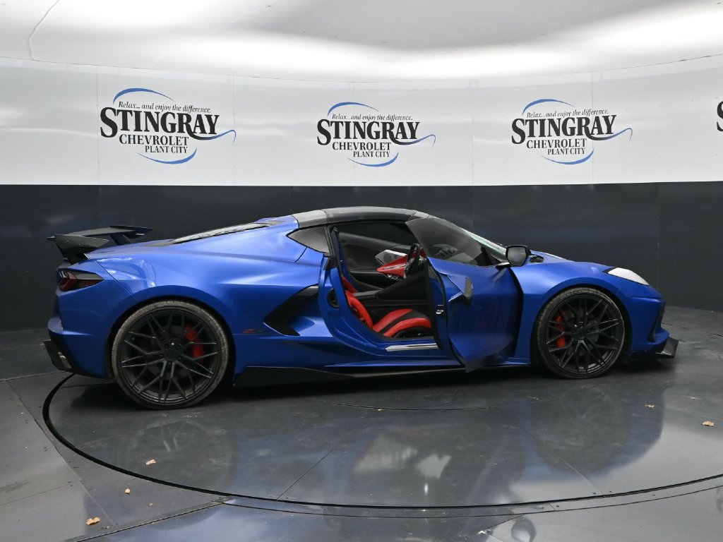 Used 2022 Chevrolet Corvette Stingray Preferred Cpe w/ Z51 Performance Package RWD image 36