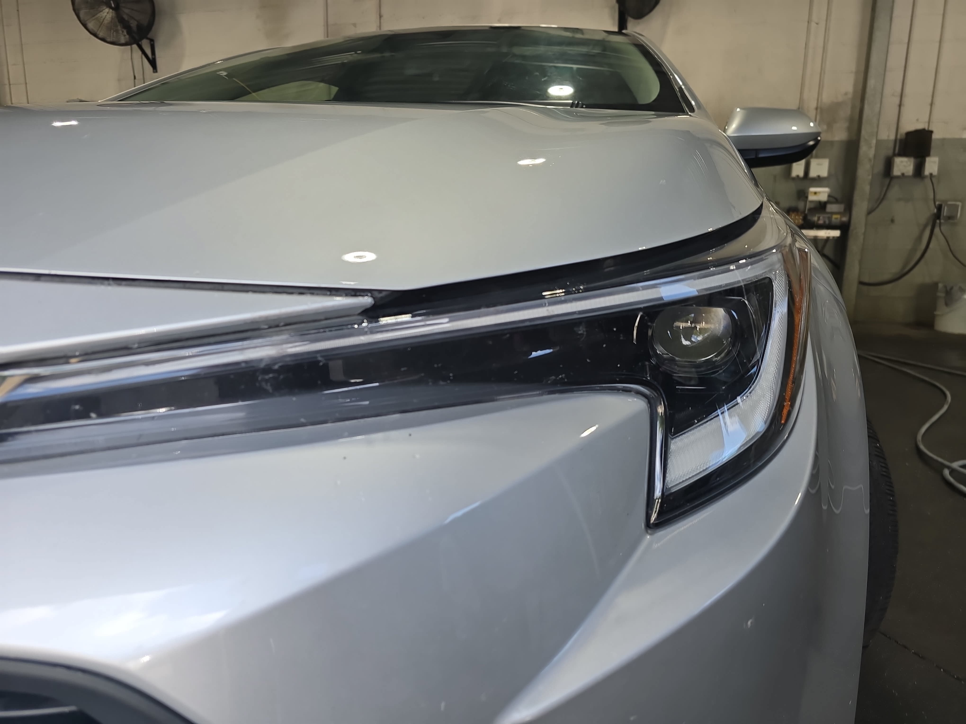 Used 2025 Toyota Corolla LE w/ LE Premium Package FWD image 31
