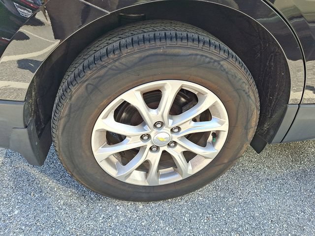 Used 2020 Chevrolet Equinox LT w/ Driver Convenience Package AWD/4WD image 9