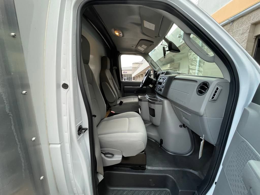New 2024 Ford E-450 and Econoline 450 Super Duty w/ Driver's Safety Package image 28