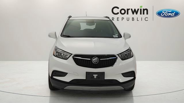 Used 2018 Buick Encore Preferred FWD image 2