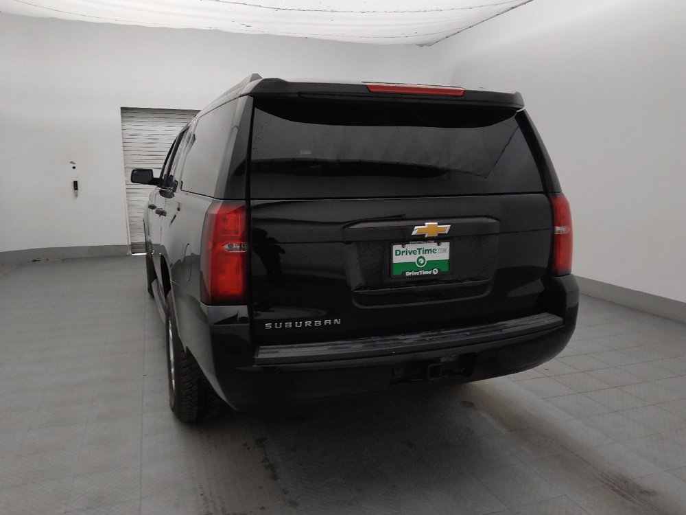 Used 2015 Chevrolet Suburban LS RWD image 6