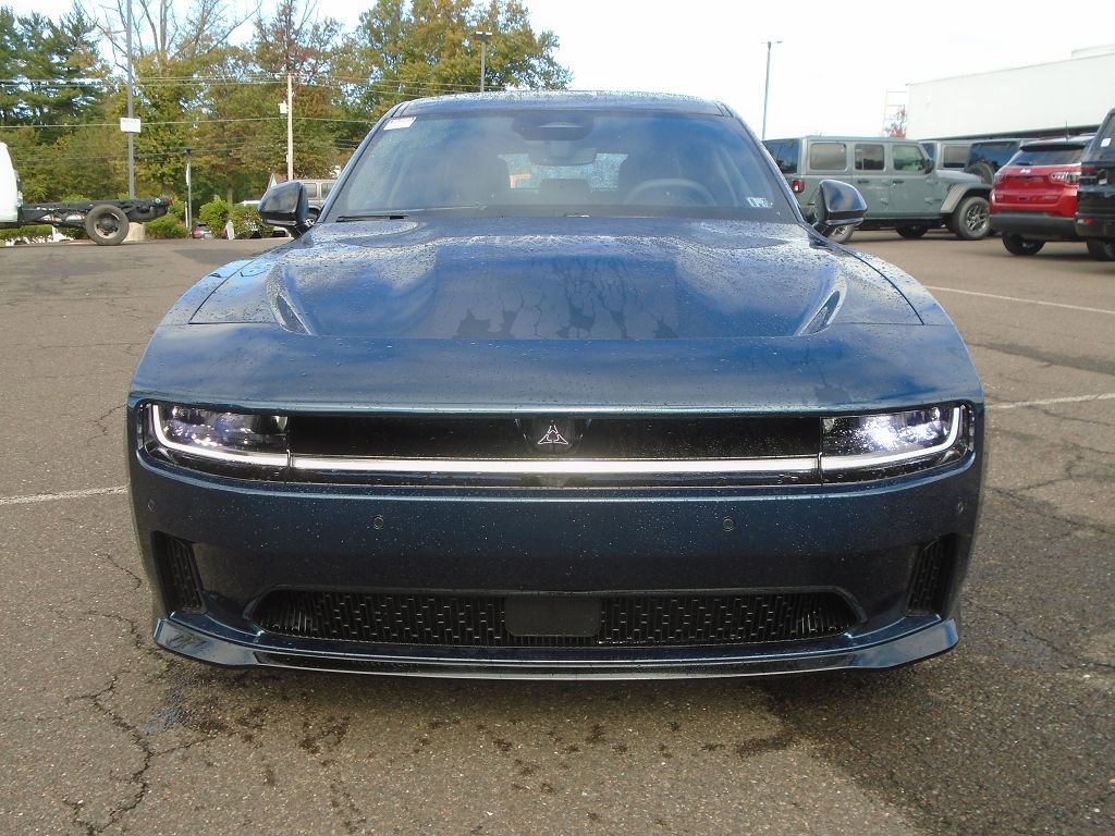 Used 2024 Dodge Charger R/T w/ Plus Group image 5