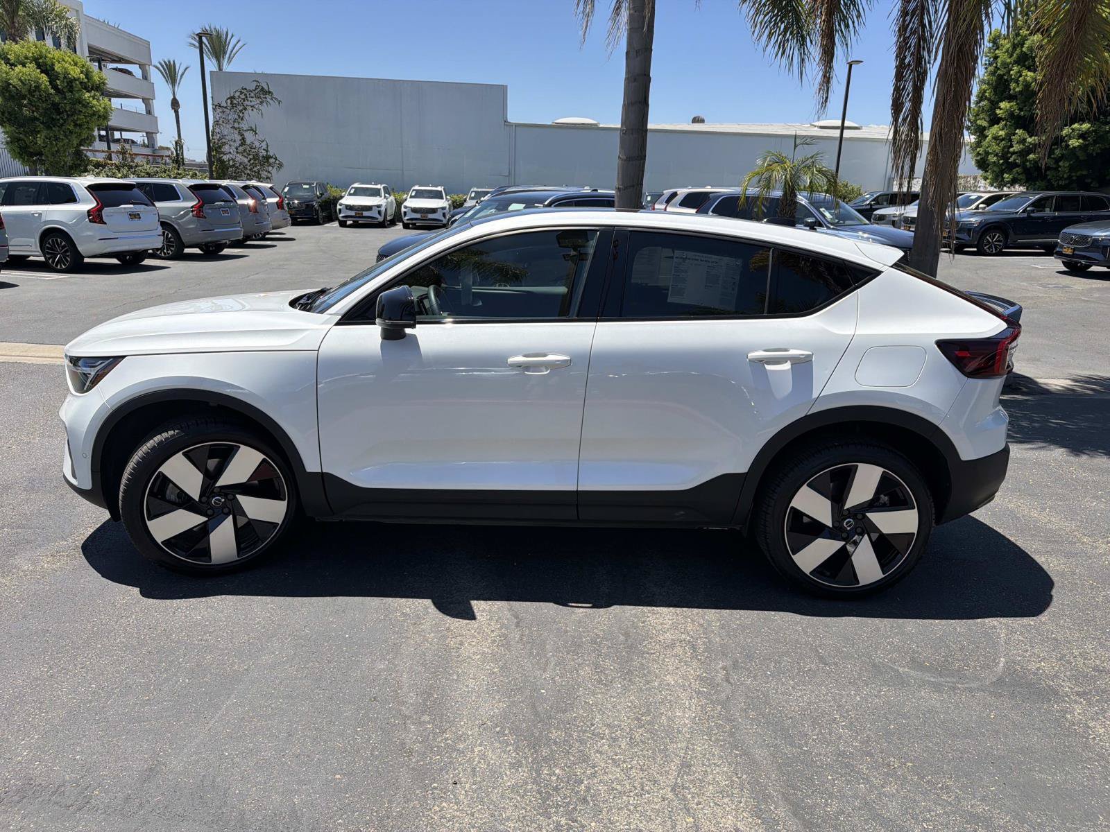 Certified 2023 Volvo C40 P8 Recharge Ultimate AWD/4WD image 8
