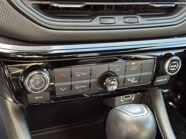 Used 2023 Jeep Compass Altitude image 36