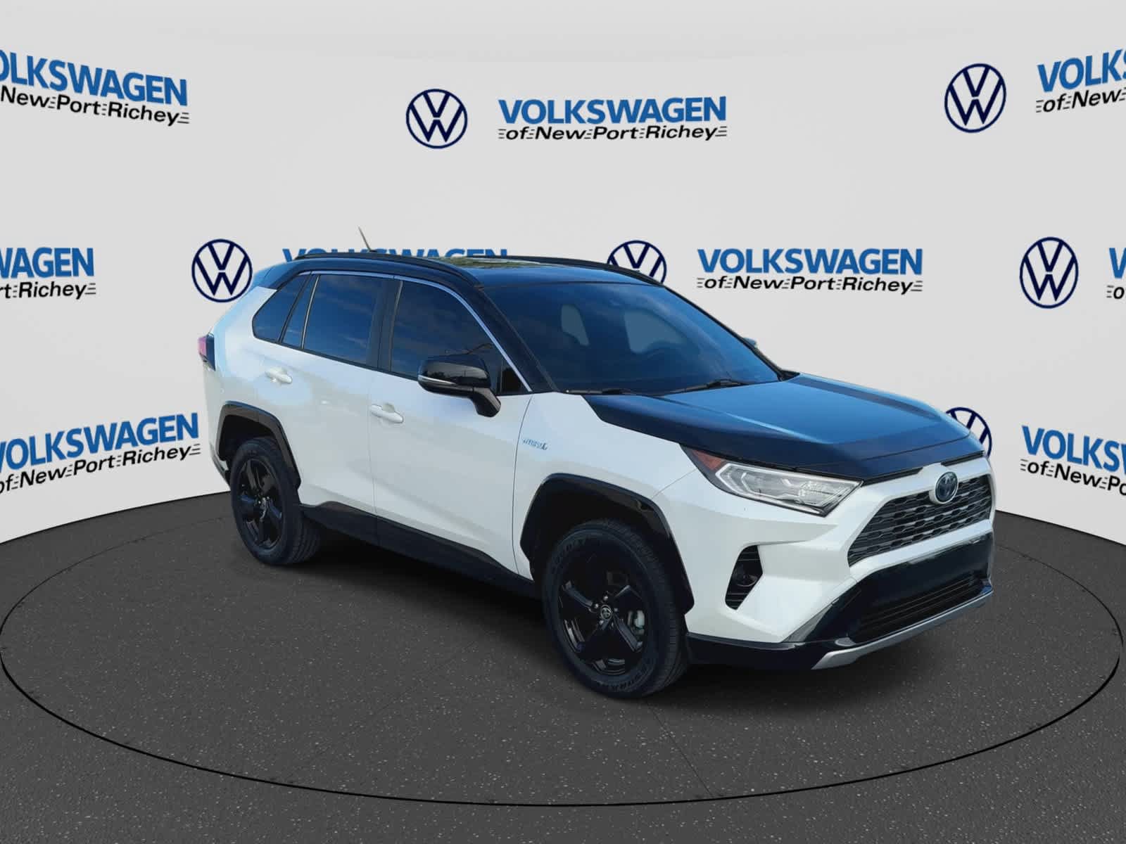 Used 2021 Toyota RAV4 XSE w/ XSE Grade Weather Package AWD/4WD image 4