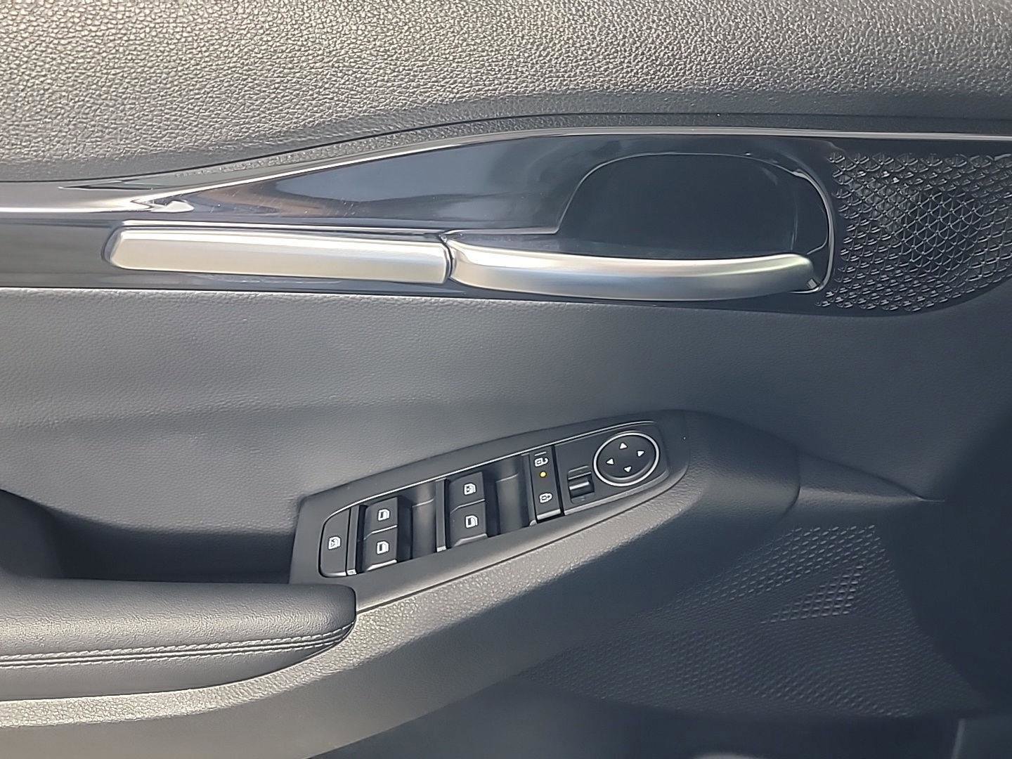 Used 2025 Kia Seltos EX image 36