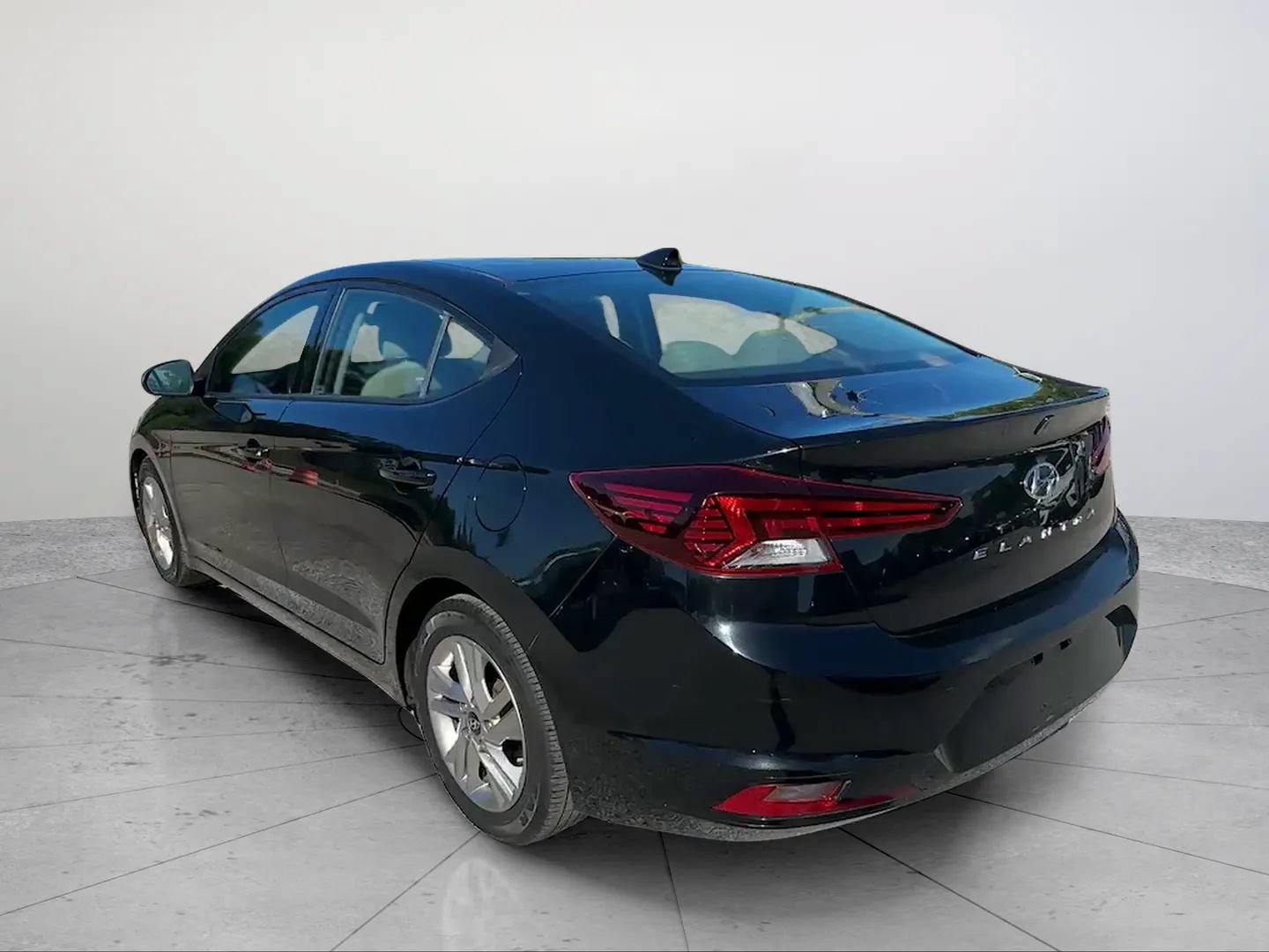 Used 2019 Hyundai Elantra Value Edition FWD image 6