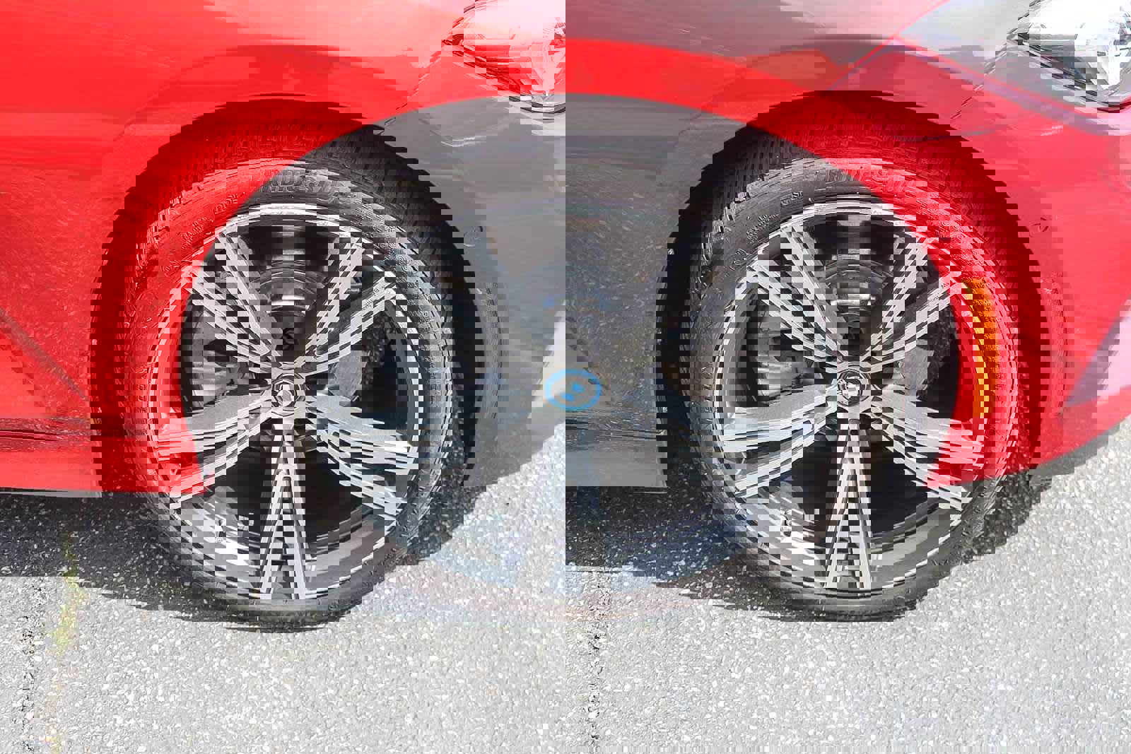 Used 2024 BMW 330e 330e w/ Premium Package image 9