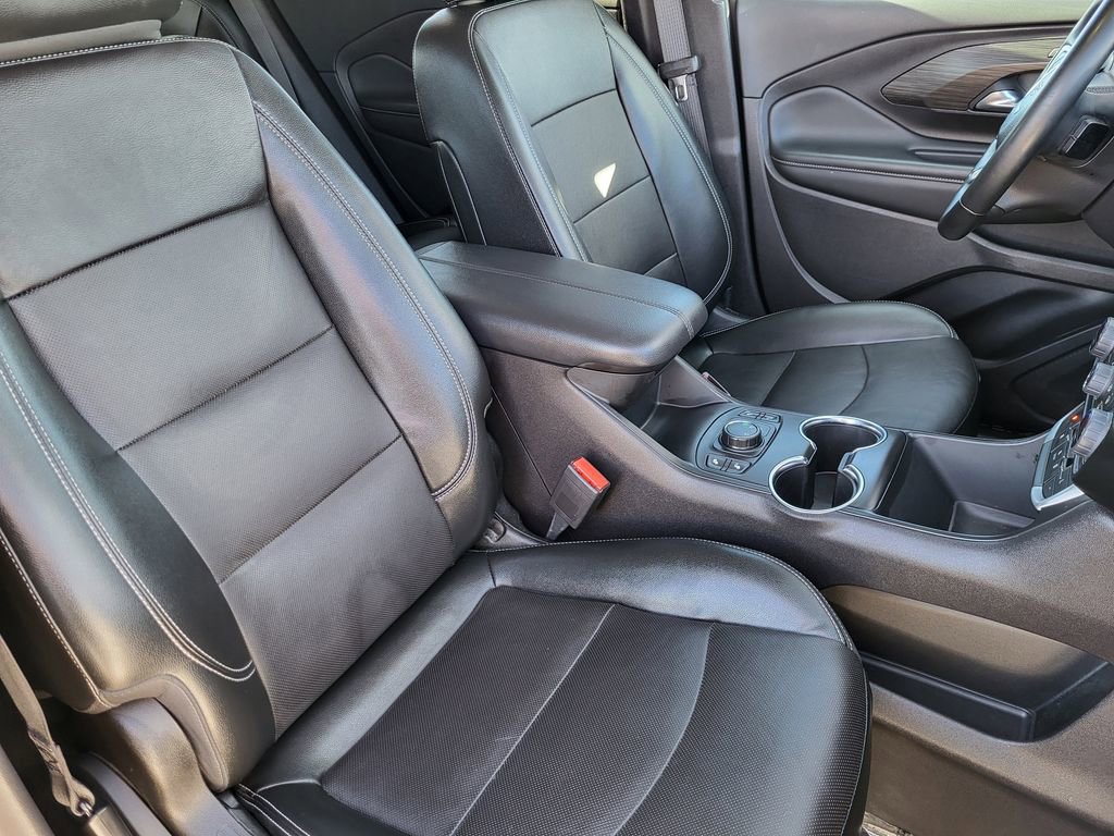 Used 2024 GMC Terrain SLT image 5