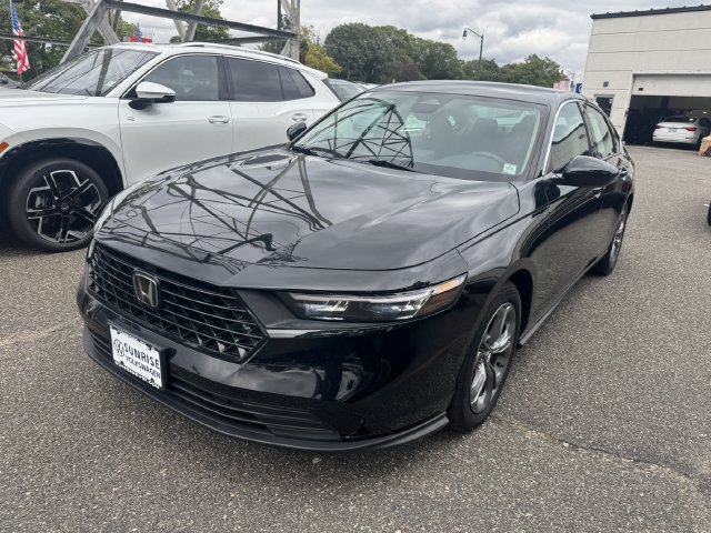 Used 2023 Honda Accord EX image 8