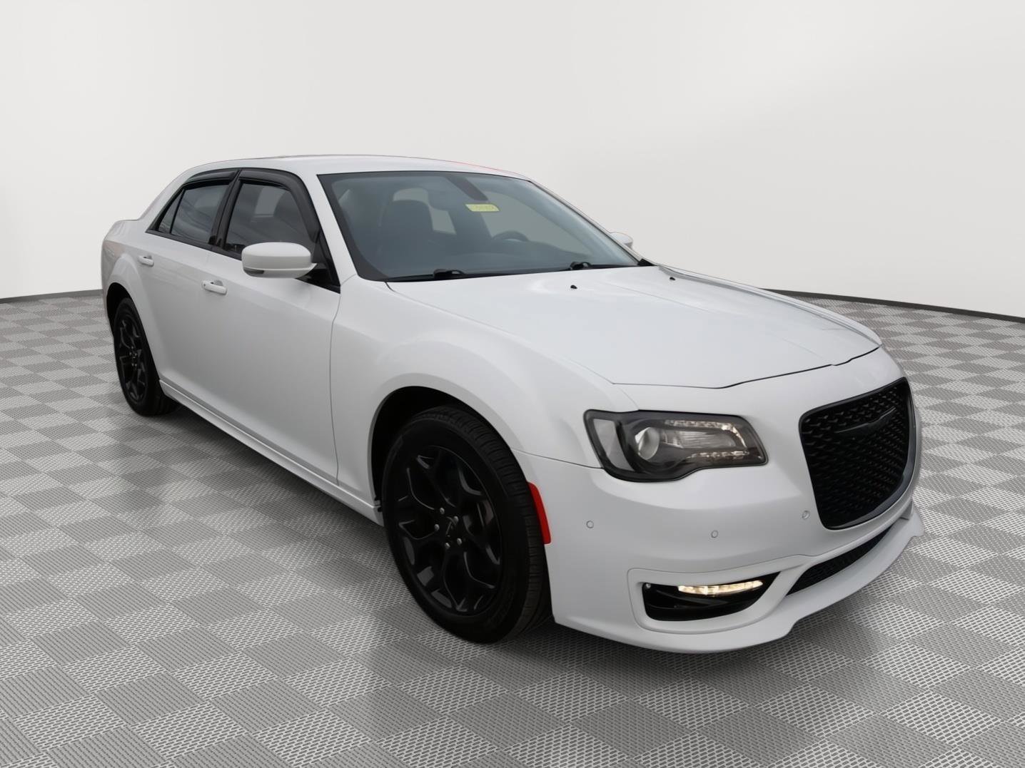 Used 2023 Chrysler 300 Touring L image 24
