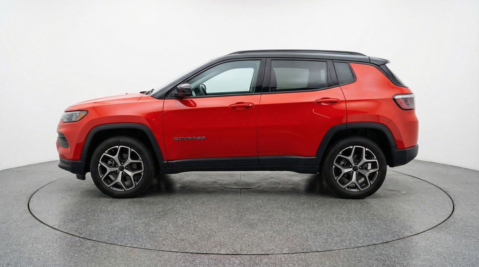 Used 2025 Jeep Compass Limited image 5
