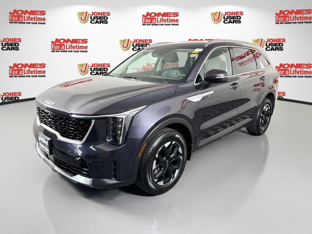Certified 2025 Kia Sorento S AWD/4WD image 14