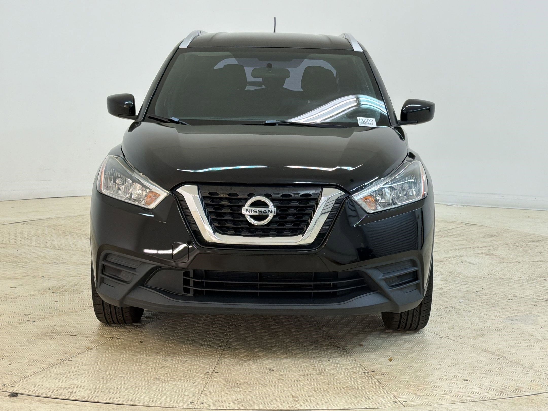 Used 2018 Nissan Kicks SV image 6