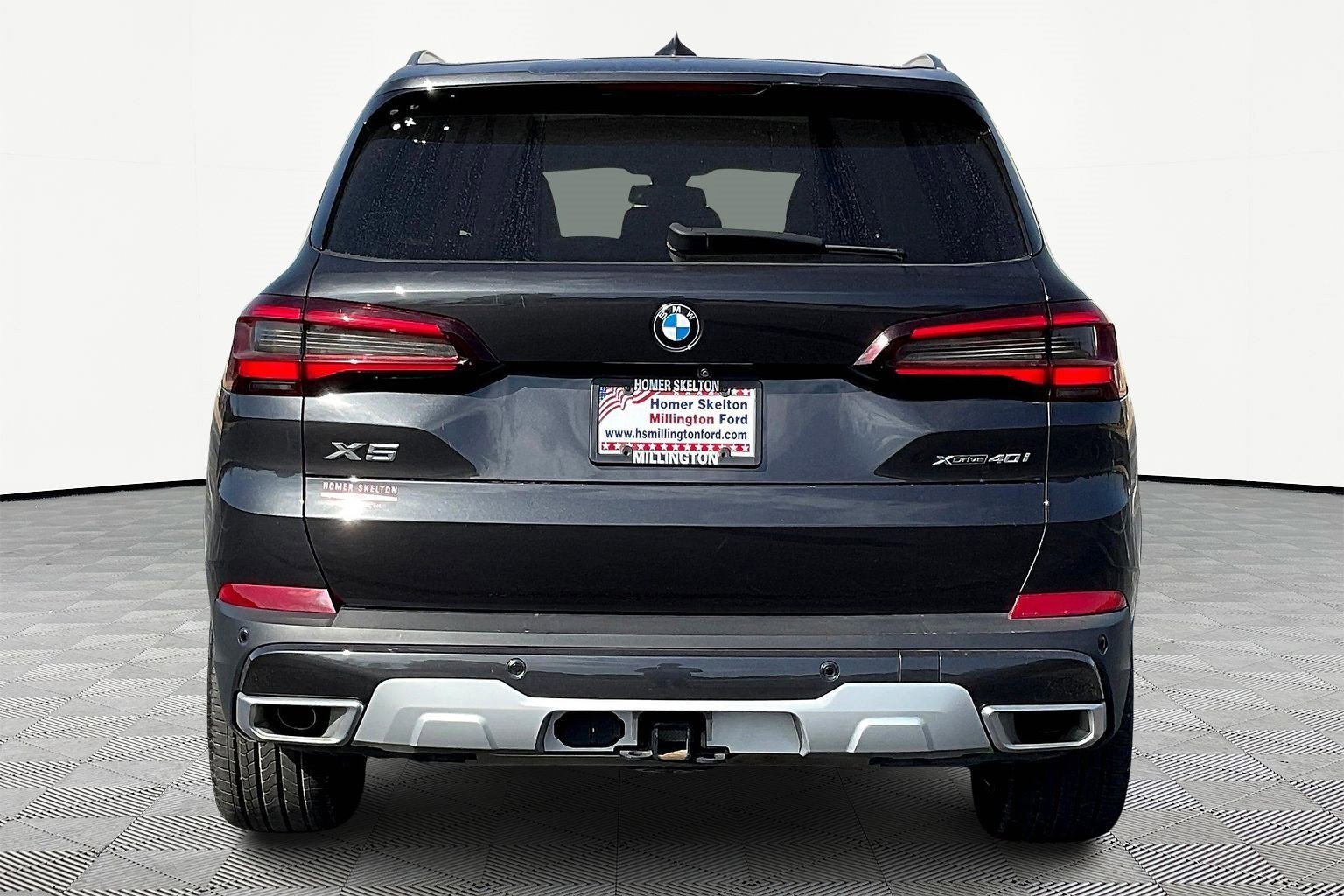 Used 2023 BMW X5 xDrive40i w/ Parking Assistance Package image 4