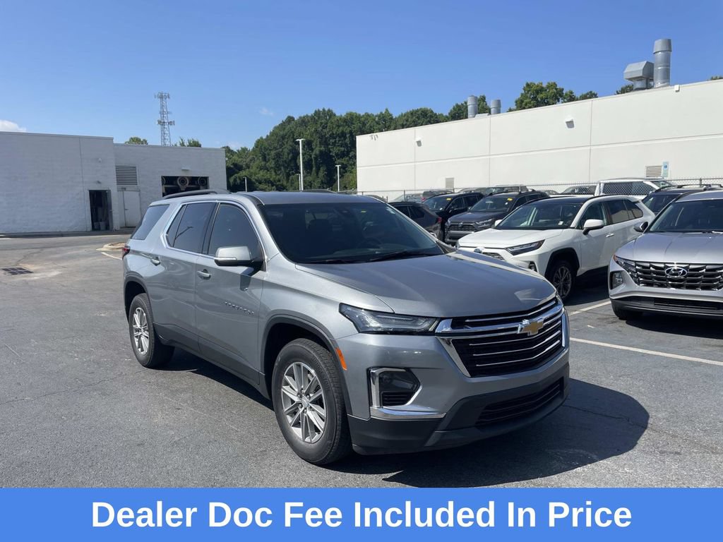 Used 2023 Chevrolet Traverse LT